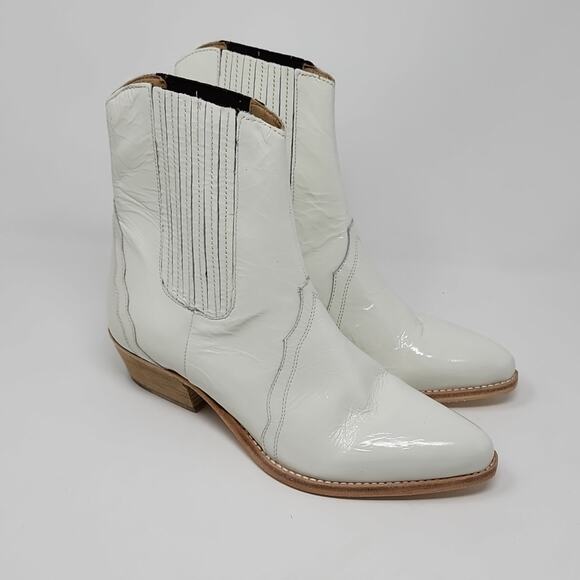 Free People New Frontier Chelsea Wester Booties Ivory Patent Leather Size 9.5 - Picture 3 of 7